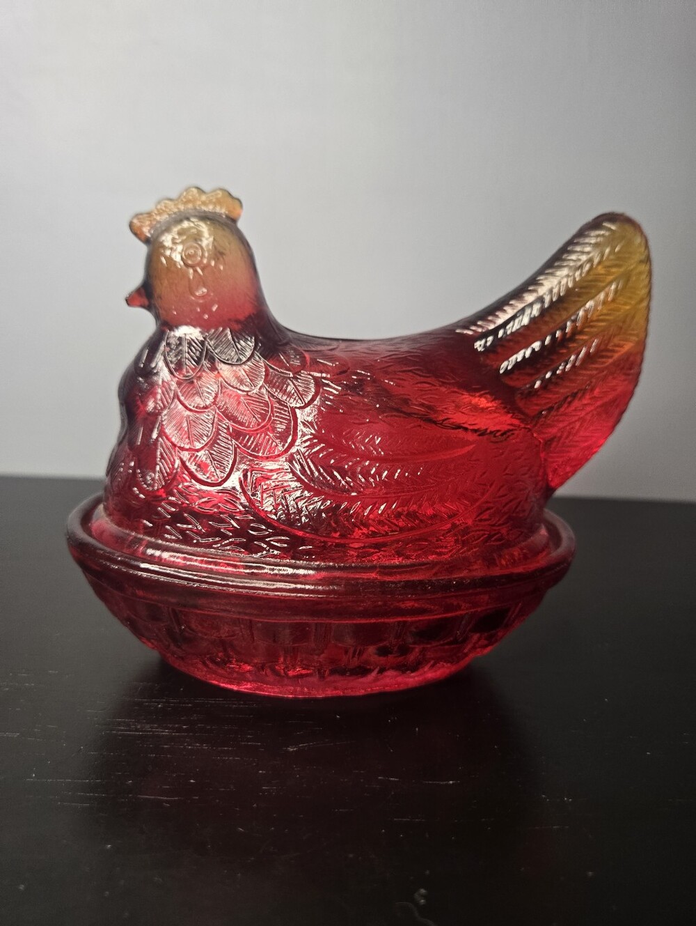 RARE Vintage Hen on Nest by Hsinchu Glass Taiwan 6"W×5"H